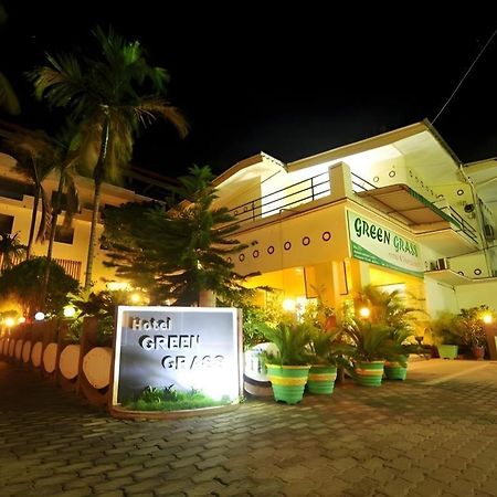 Green Grass Hotel & Restaurant Jaffna Exteriör bild