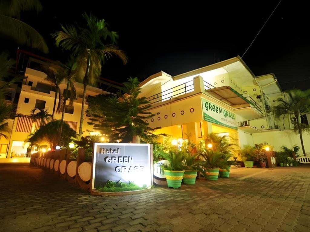 Green Grass Hotel & Restaurant Jaffna Exteriör bild