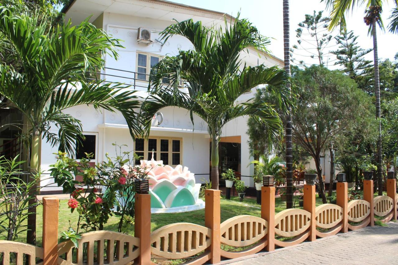 Green Grass Hotel & Restaurant Jaffna Exteriör bild