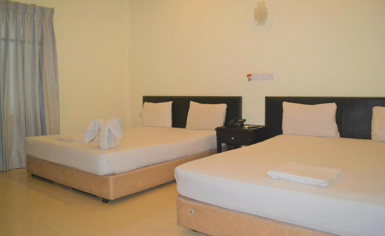 Green Grass Hotel & Restaurant Jaffna Exteriör bild
